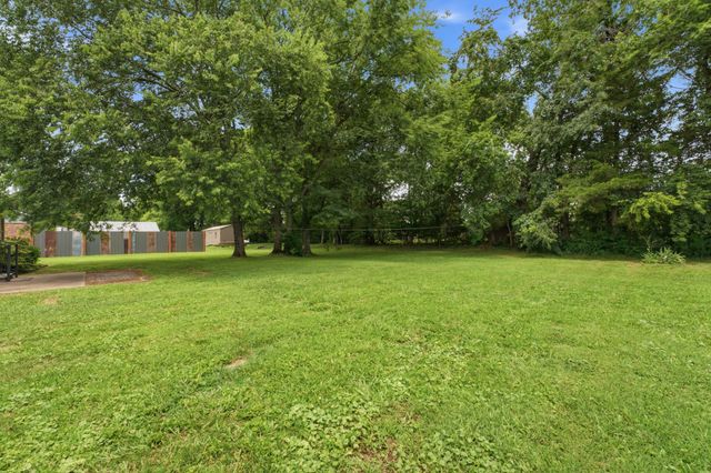 344 Highfield Dr, Murfreesboro, TN 37128