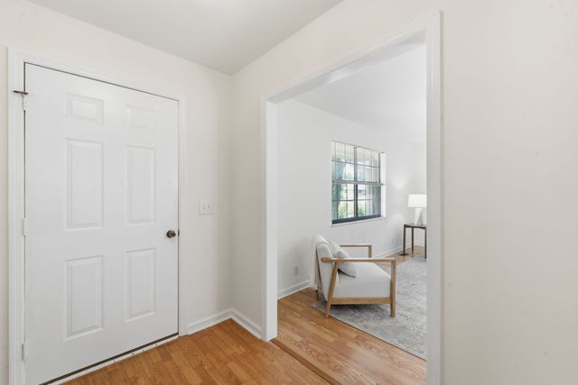 344 Highfield Dr, Murfreesboro, TN 37128