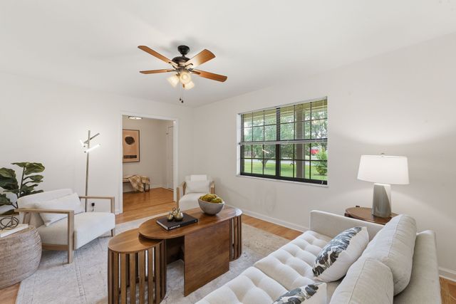 344 Highfield Dr, Murfreesboro, TN 37128
