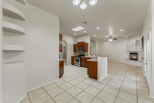 925 Prairie Lily Drive, Las Cruces, NM 88007