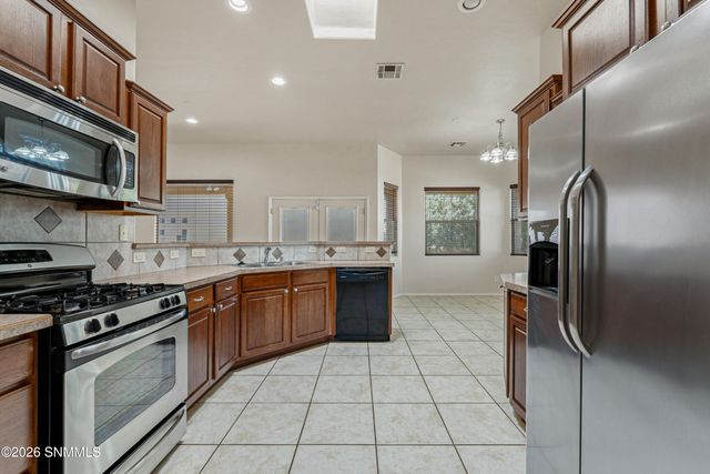 925 Prairie Lily Drive, Las Cruces, NM 88007