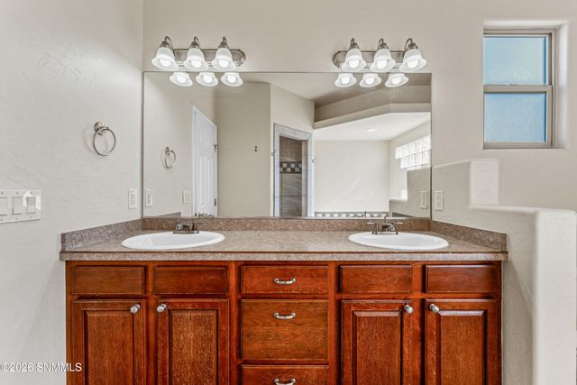 925 Prairie Lily Drive, Las Cruces, NM 88007