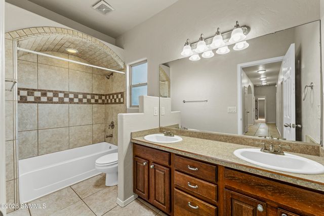925 Prairie Lily Drive, Las Cruces, NM 88007