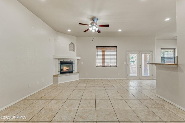 925 Prairie Lily Drive, Las Cruces, NM 88007