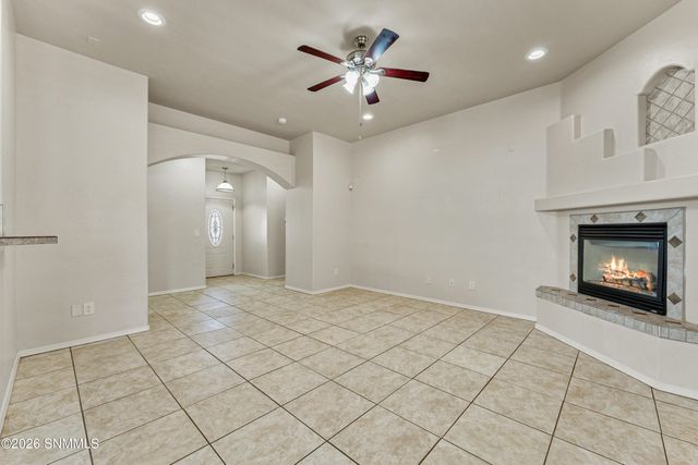 925 Prairie Lily Drive, Las Cruces, NM 88007