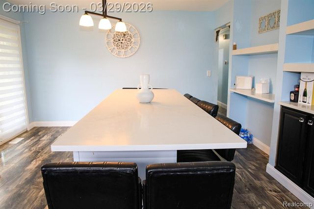 5024 Bristor Drive, Sterling Heights, MI 48310