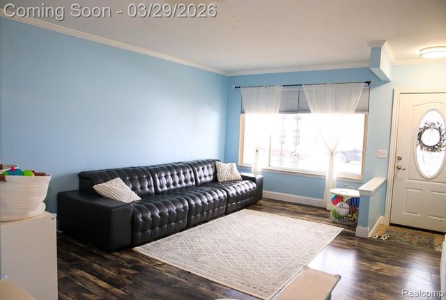 5024 Bristor Drive, Sterling Heights, MI 48310