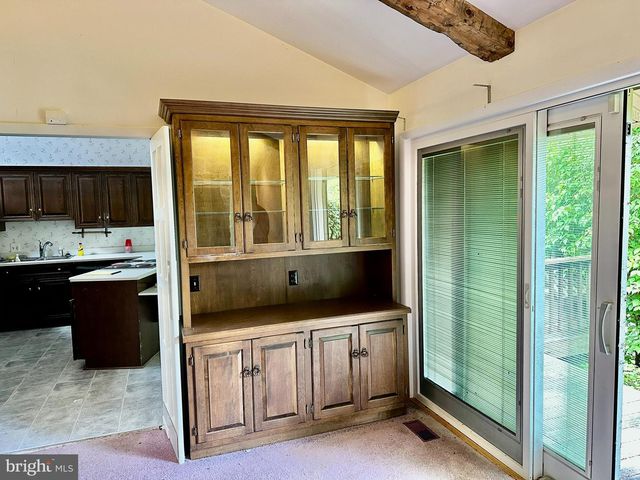 1900 COMPTON DR, Harrisburg, PA 17112