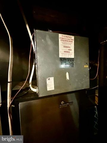 1900 COMPTON DR, Harrisburg, PA 17112