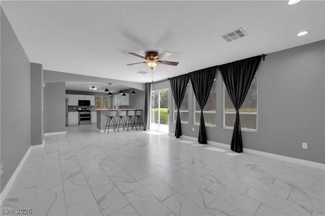 825 Gleamstar Avenue, Las Vegas, NV 89123