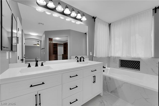 825 Gleamstar Avenue, Las Vegas, NV 89123