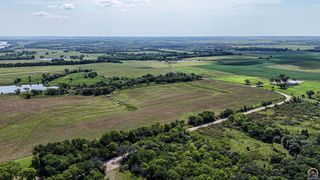 Lot 2 NW Douglas RD, Topeka, KS 66615