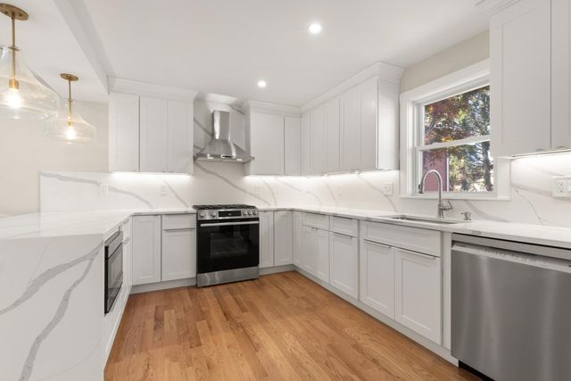 709 Belmont St, Belmont, MA 02478