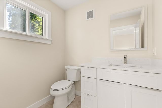 709 Belmont St, Belmont, MA 02478