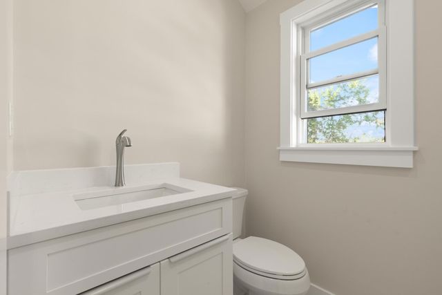 709 Belmont St, Belmont, MA 02478