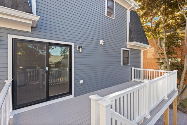 709 Belmont St, Belmont, MA 02478