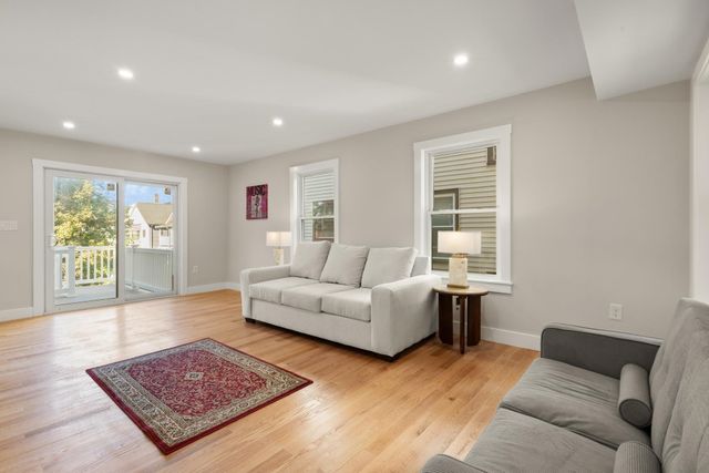 709 Belmont St, Belmont, MA 02478