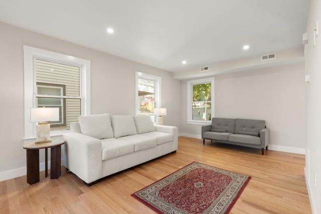 709 Belmont St, Belmont, MA 02478