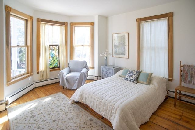 283 Chestnut Ave 2, Boston, MA 02130