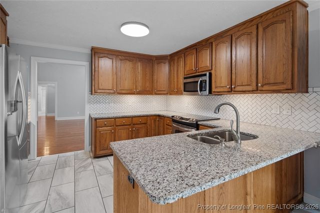 2800 Selhurst Drive, Fayetteville, NC 28306