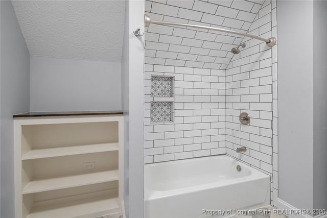 2800 Selhurst Drive, Fayetteville, NC 28306