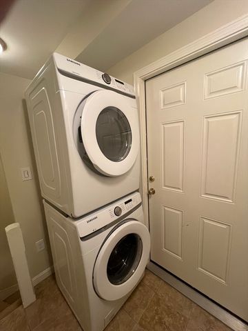 194 Auburn 2, Newton, MA 02466