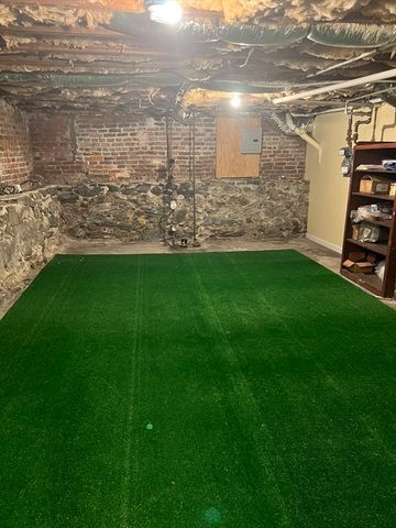 194 Auburn 2, Newton, MA 02466