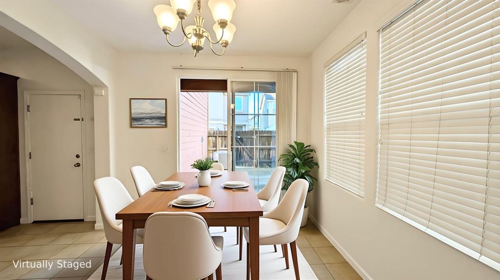 Image 14 of property listing at 4361 W Artemisa Drive, Fresno, CA 93722