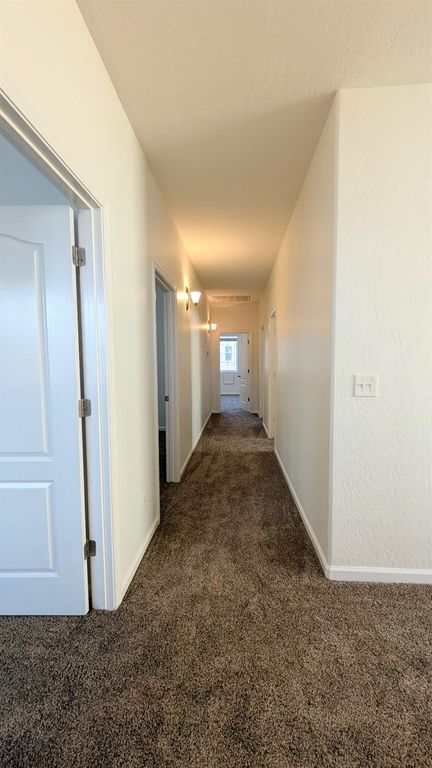 Image 19 of property listing at 4361 W Artemisa Drive, Fresno, CA 93722