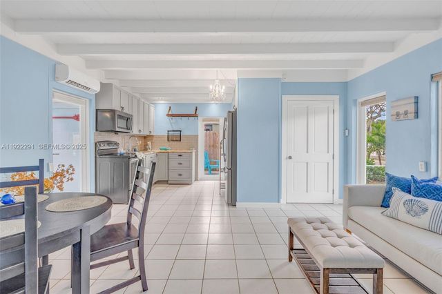 40 Pirates Dr, Key Largo, FL 33037