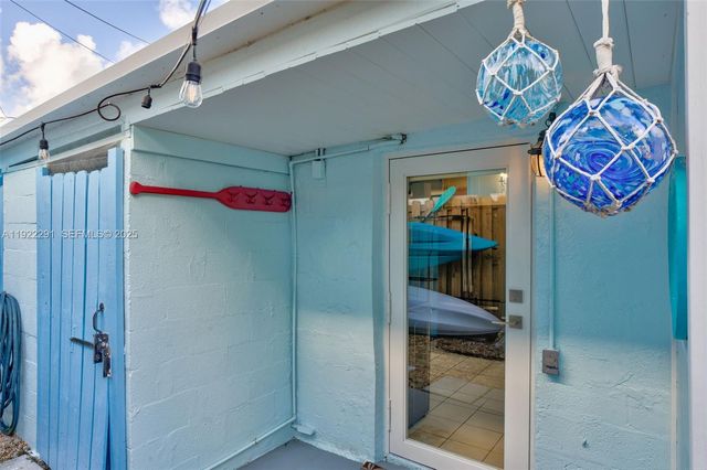 40 Pirates Dr, Key Largo, FL 33037