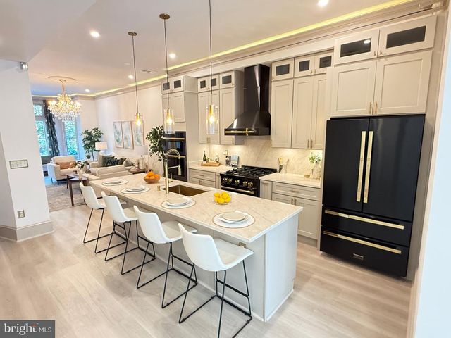1210 T ST NW, Washington, DC 20009