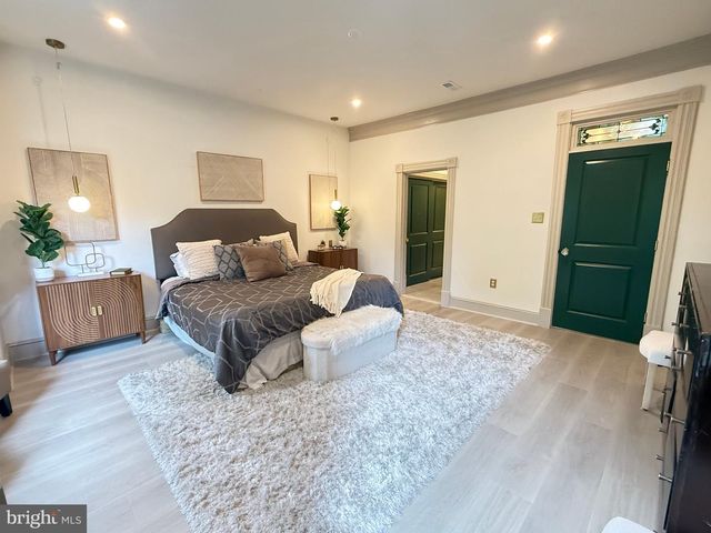 1210 T ST NW, Washington, DC 20009