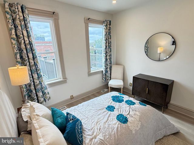 1210 T ST NW, Washington, DC 20009