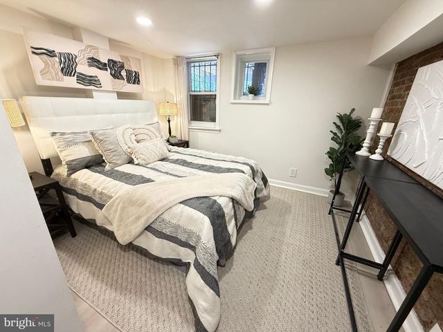 1210 T ST NW, Washington, DC 20009
