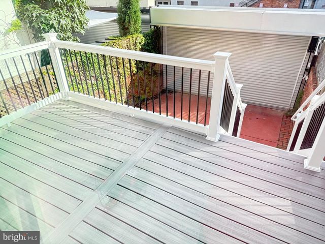 1210 T ST NW, Washington, DC 20009