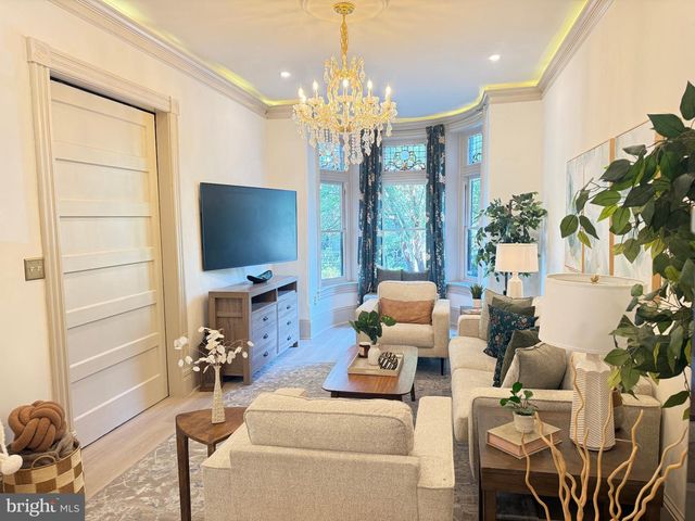 1210 T ST NW, Washington, DC 20009
