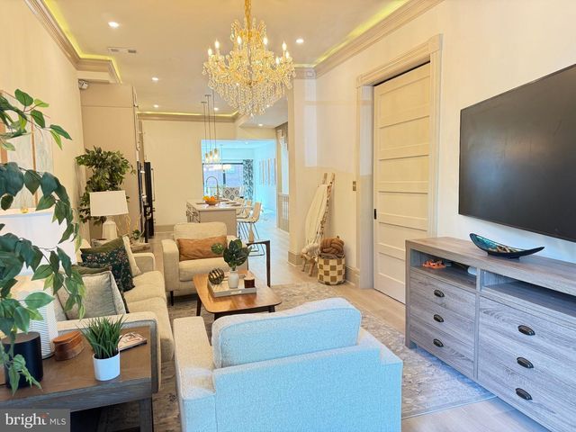 1210 T ST NW, Washington, DC 20009