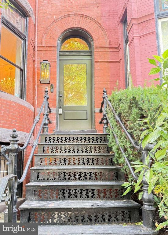 1210 T ST NW, Washington, DC 20009