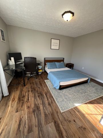 8392 Spring Valley Court, West Chester, OH 45069