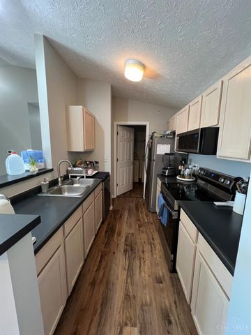 8392 Spring Valley Court, West Chester, OH 45069