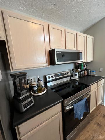 8392 Spring Valley Court, West Chester, OH 45069