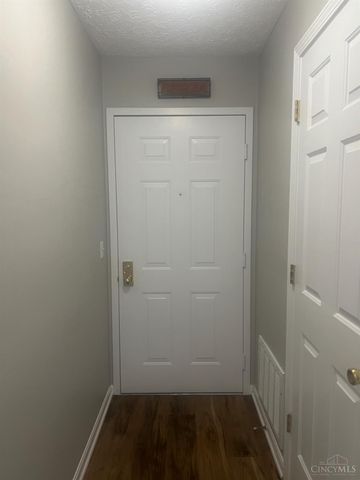 8392 Spring Valley Court, West Chester, OH 45069