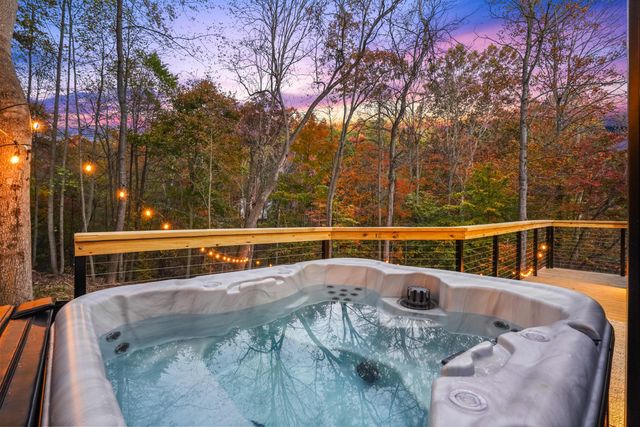 15693 Rockyfork Road, Rockbridge, OH 43149