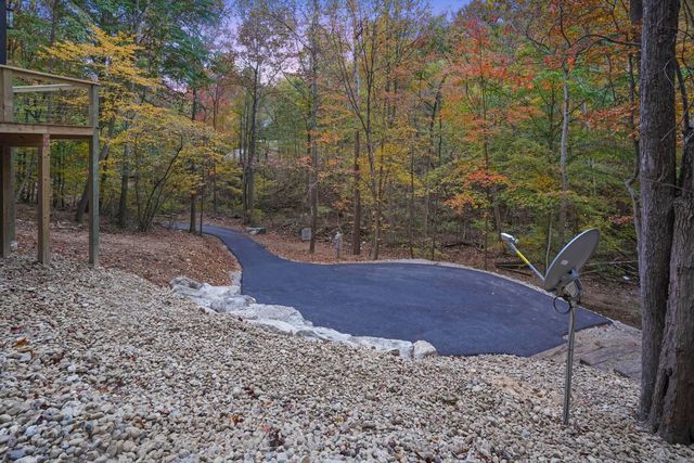 15693 Rockyfork Road, Rockbridge, OH 43149