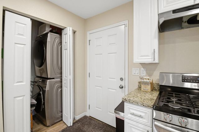 243 Angelus St, Turlock, CA 95380