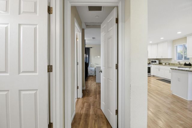 243 Angelus St, Turlock, CA 95380