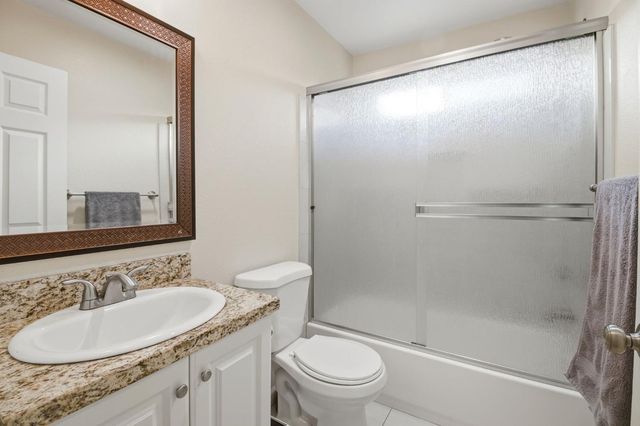 243 Angelus St, Turlock, CA 95380