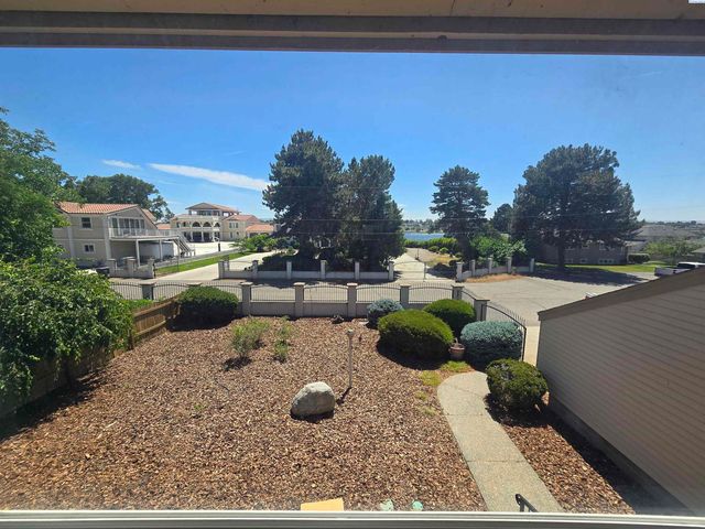 5307 W Irving Street, Pasco, WA 99301