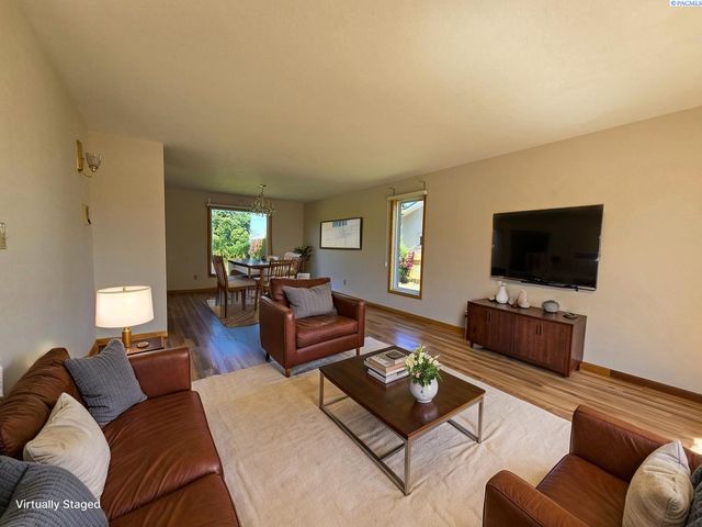 5307 W Irving Street, Pasco, WA 99301